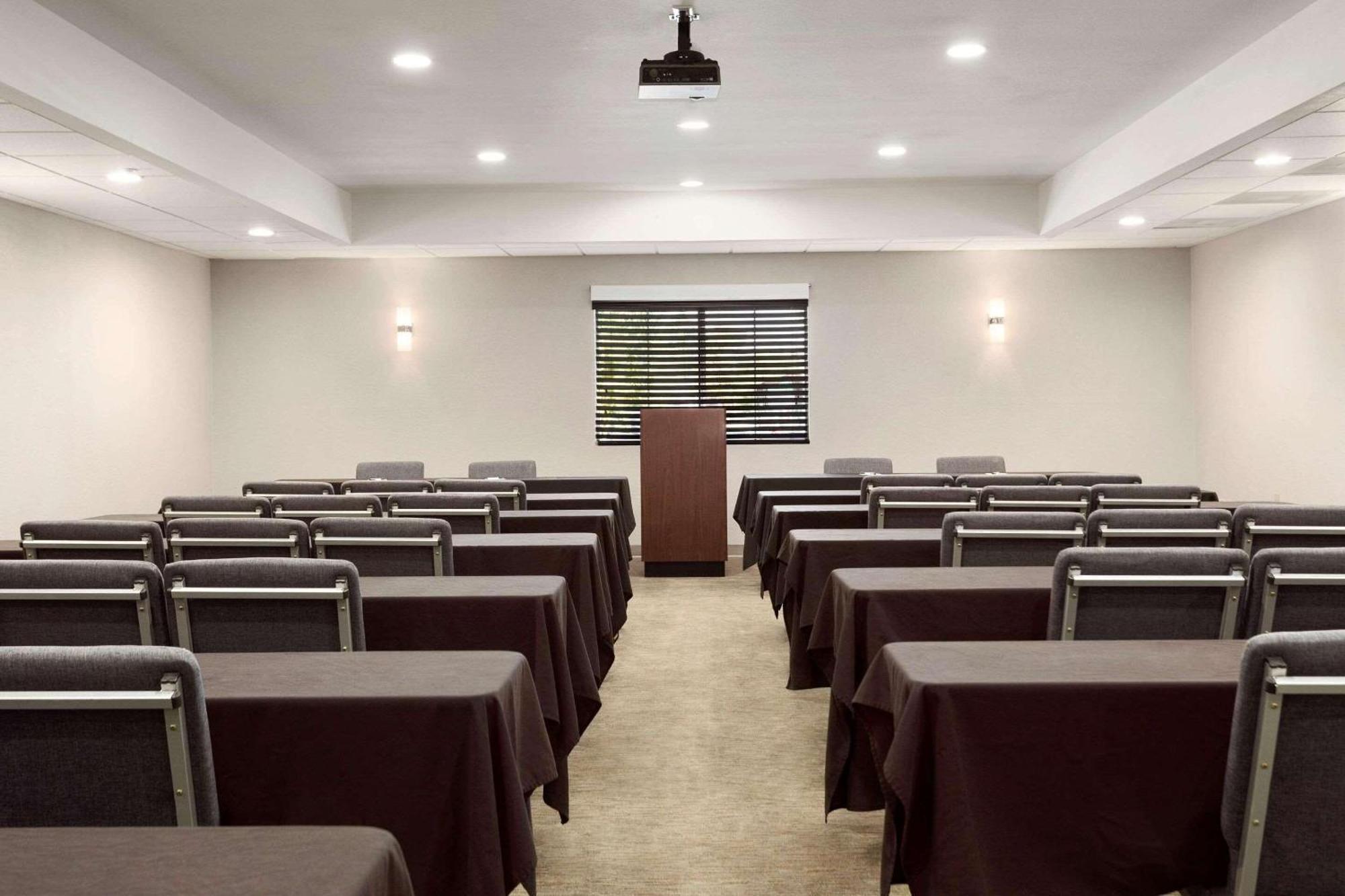 Country Inn & Suites By Radisson, Lackland Afb San Antonio , Tx Exterior foto